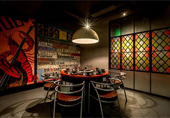 合肥300平火鍋店裝修設(shè)計需要多少錢？火鍋店裝修實景案例分析