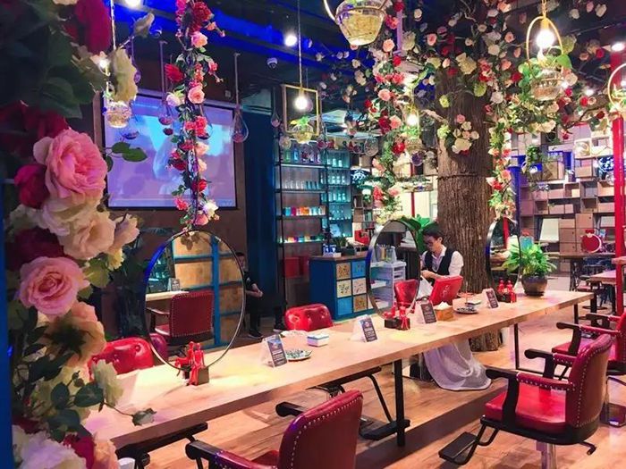美發(fā)店裝修一般多少錢？美發(fā)店裝修要注意什么